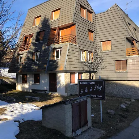 Duplex Spacieux Et Ensoleille Avec Vue Sur Les Montagnes *