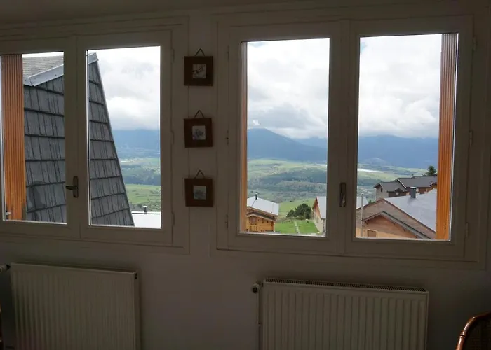 Duplex Spacieux Et Ensoleille Avec Vue Sur Les Montagnes Διαμέρισμα